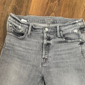 Mother the scrapper cuff ankle fray jeans. Size 29